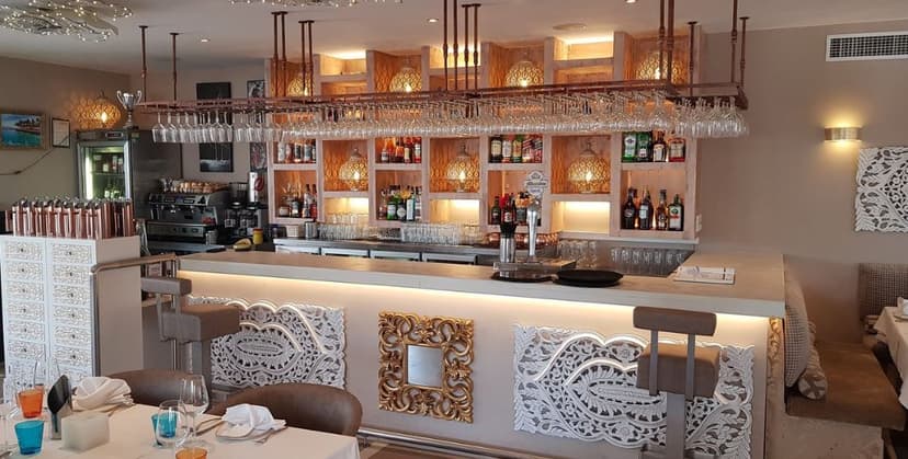 Masala Estepona (Hindú) — Restaurante, Zona Este