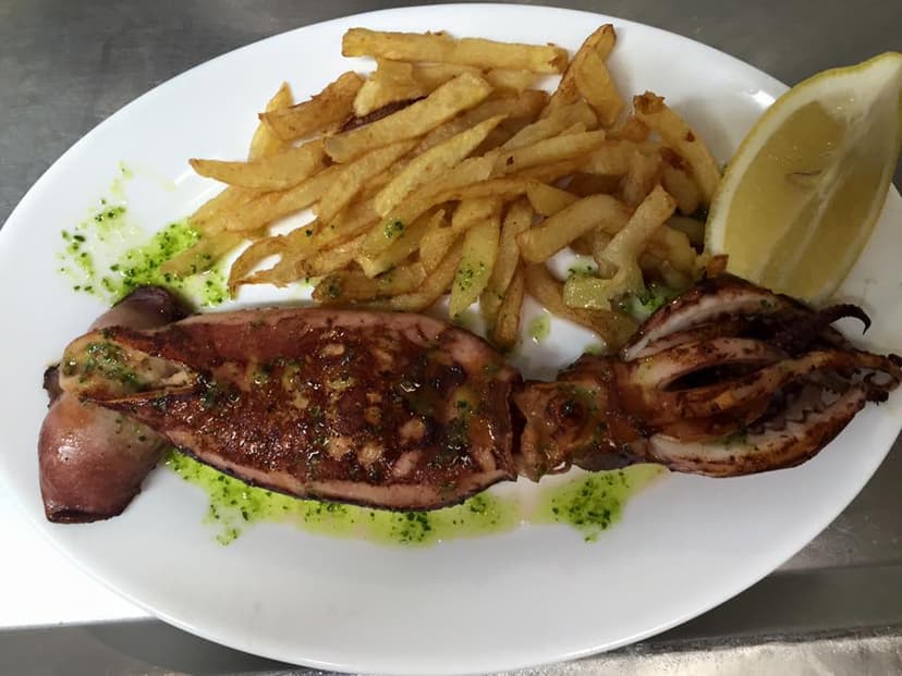 Restaurante Peña — Restaurante, Zona Oeste